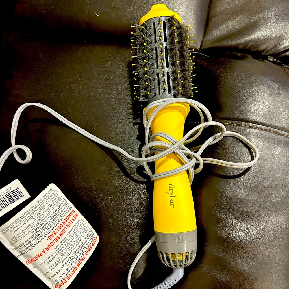Drybar round brush hairdryer